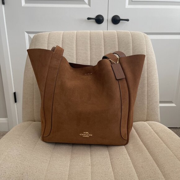 Hadley Tote Bag In Suede (color sienna) - Picture 7 of 8